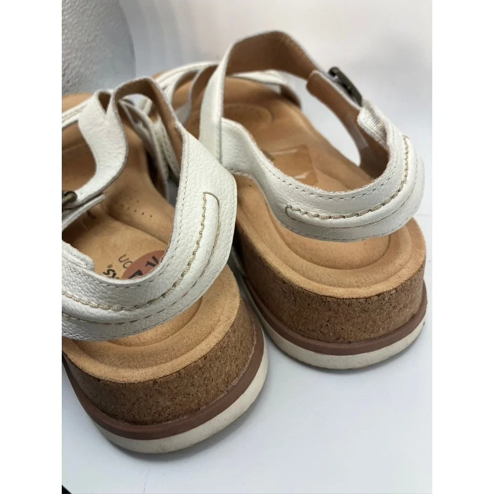 Clarks‎ Collection Sandals Womens 7.5 White Strappy Cork Wedge Ultimate Comfort